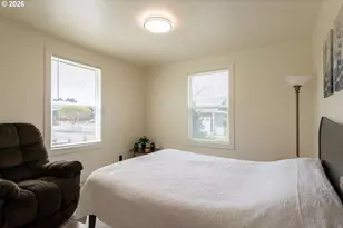 815 N King St, Seaside, OR 97138 - Photo 19
