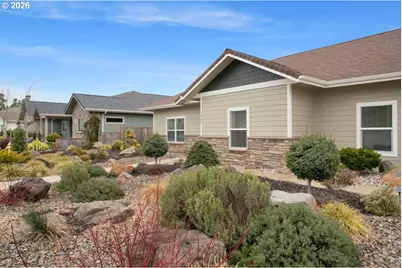 4080 Caddington Ln, Florence, OR 97439 - Photo 7