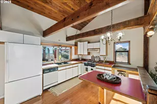 330 Chicago Ave, Bandon, OR 97411 - Photo 13