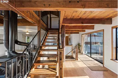 330 Chicago Ave, Bandon, OR 97411 - Photo 15