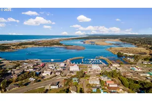 330 Chicago Ave, Bandon, OR 97411 - Photo 41