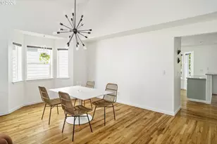 15729 SE Hawk Ct, Portland, OR 97236 - Photo 13