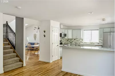 15729 SE Hawk Ct, Portland, OR 97236 - Photo 15