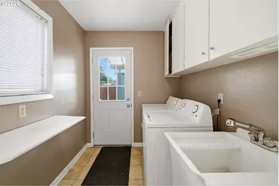 1430 Powell St SE, Albany, OR 97322 - Photo 15