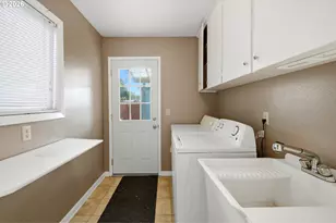 1430 Powell St SE, Albany, OR 97322 - Photo 15