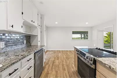 62356 Olive Barber Rd, Coos Bay, OR 97420 - Photo 13