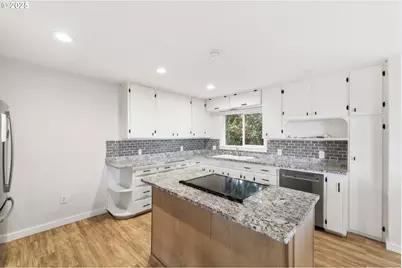 62356 Olive Barber Rd, Coos Bay, OR 97420 - Photo 11