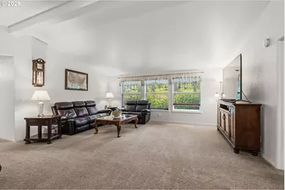 49400 Eagle Rock Pl, Vida, OR 97488 - Photo 11