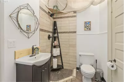 1492 Pearl St, Eugene, OR 97401 - Photo 15