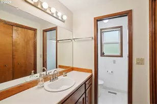 22735 SE Naomi Dr, Damascus, OR 97089 - Photo 19