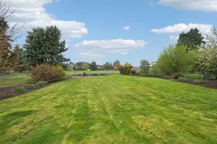 22735 SE Naomi Dr, Damascus, OR 97089 - Photo 29