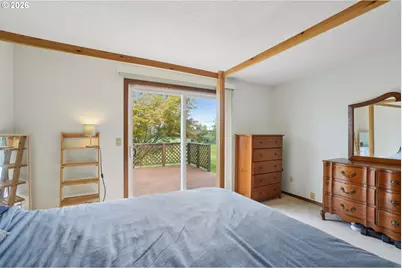 22735 SE Naomi Dr, Damascus, OR 97089 - Photo 17