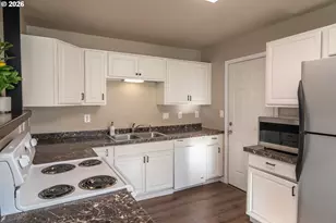 430 SE Carrol St, Winston, OR 97496 - Photo 13