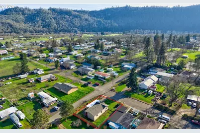 430 SE Carrol St, Winston, OR 97496 - Photo 45