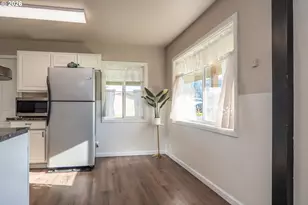 430 SE Carrol St, Winston, OR 97496 - Photo 9