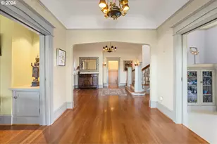 1960 SW 16th Ave, Portland, OR 97201 - Photo 17