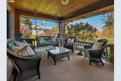 1960 SW 16th Ave, Portland, OR 97201 - Photo 37