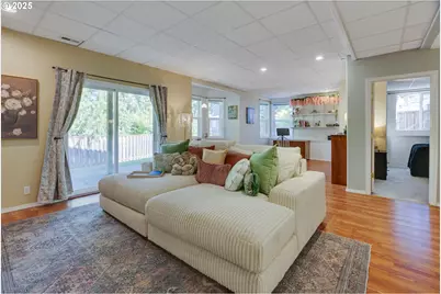 20819 SW Vicki Ln, Beaverton, OR 97007 - Photo 29