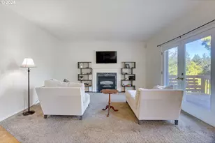 20819 SW Vicki Ln, Beaverton, OR 97007 - Photo 11