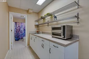 20819 SW Vicki Ln, Beaverton, OR 97007 - Photo 35