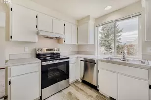 15917 SW Sundew Dr, Tigard, OR 97223 - Photo 7