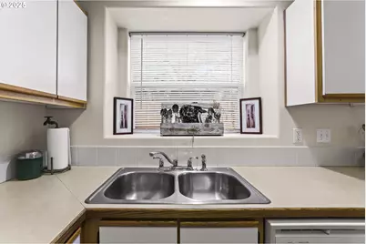 4606 W Powell Blvd #162, Gresham, OR 97030 - Photo 5