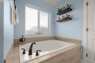 1949 Silverstone Dr, Forest Grove, OR 97116 - Photo 27
