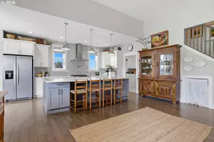 19065 NE Beaver Ln, Aurora, OR 97002 - Photo 9