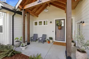 19065 NE Beaver Ln, Aurora, OR 97002 - Photo 5