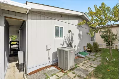 520 SW Georgetown Way, Beaverton, OR 97006 - Photo 35