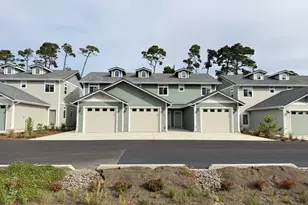 1465 37th St, Florence, OR 97439 - Photo 5