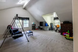 2737 Hallmark Ln, Eugene, OR 97405 - Photo 21