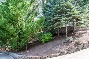 2737 Hallmark Ln, Eugene, OR 97405 - Photo 27