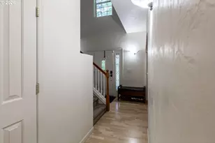 2737 Hallmark Ln, Eugene, OR 97405 - Photo 3