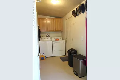 467 Cindy St, Myrtle Creek, OR 97457 - Photo 9