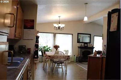 467 Cindy St, Myrtle Creek, OR 97457 - Photo 7