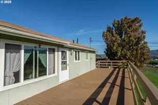 1721 Weaver Rd, Myrtle Creek, OR 97457 - Photo 17