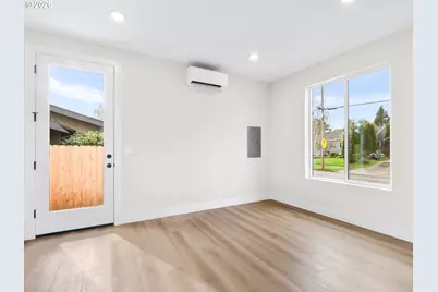 3130 NE 72nd Ave, Portland, OR 97213 - Photo 5