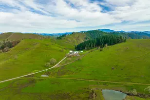 10181 N Umpqua Hwy, Roseburg, OR 97470 - Photo 5