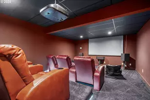 10181 N Umpqua Hwy, Roseburg, OR 97470 - Photo 25