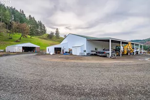 10181 N Umpqua Hwy, Roseburg, OR 97470 - Photo 29