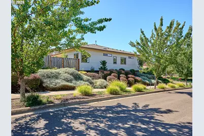 500 Yapa Dr, Silverton, OR 97381 - Photo 3