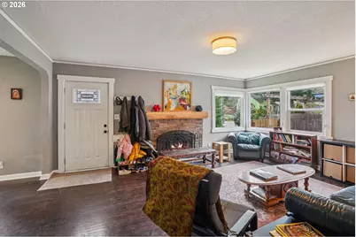 9917 NE Campaign St, Portland, OR 97220 - Photo 3