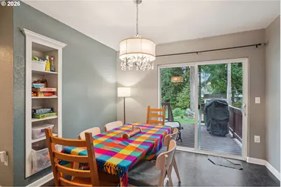 9917 NE Campaign St, Portland, OR 97220 - Photo 11