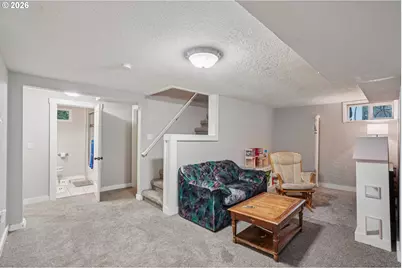 9917 NE Campaign St, Portland, OR 97220 - Photo 25