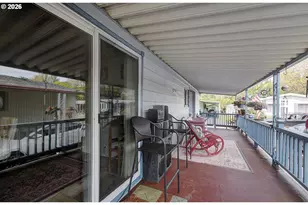 2424 Nightingale Ln, Kelso, WA 98626 - Photo 5