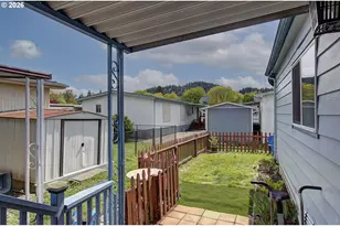 2424 Nightingale Ln, Kelso, WA 98626 - Photo 27