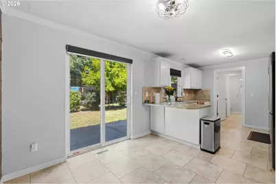 827 NE Faloma Rd, Portland, OR 97211 - Photo 9