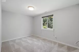 827 NE Faloma Rd, Portland, OR 97211 - Photo 21