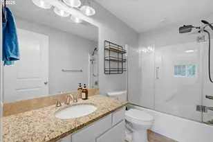 827 NE Faloma Rd, Portland, OR 97211 - Photo 25